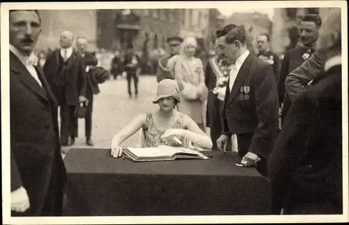 Ak Joyeuse-Eintrag des Herzogs und der Herzogin von Brabant 1928 in Mons, Unterschrift im Gästebuch