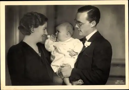 Ak Prinzessin Juliana der Niederlande, Prinz Bernhard, Prinzessin Beatrix, 1938