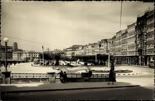 Ak La Coruña Galicien, Avenida de la Marina, Bus