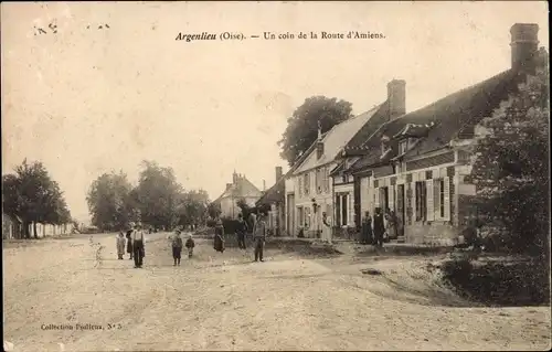 Ak Argenlieu Oise, Eine Ecke der Route d'Amiens