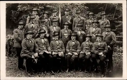 Foto Ak Hameln an der Weser Niedersachsen, Schützengilde, Mitglieder, Gruppenbild