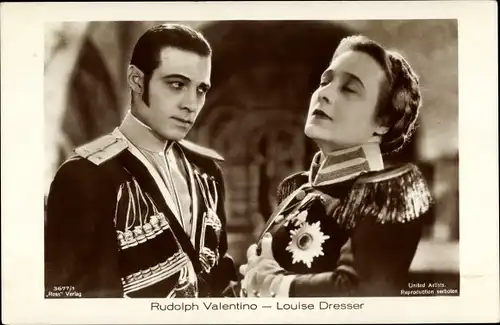 Ak Schauspieler Rudolph Valentino, Schauspielerin Louise Dresser, Film The Eagle, Ross Verlag 3677/1