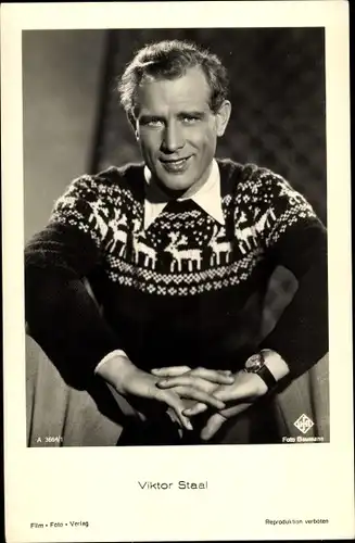 Ak Schauspieler Viktor Staal, Portrait, Pullover