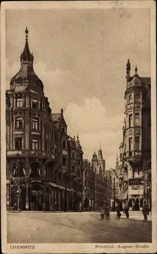 Ak Chemnitz in Sachsen, Friedrich-August-Straße, Hotel Stadt Gotha, Passanten