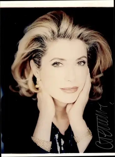 Foto Schauspielerin Catherine Deneuve, Portrait, Autogramm