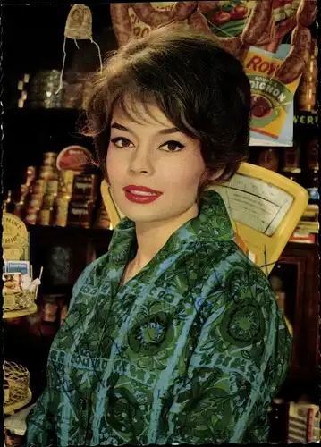 Ak Schauspielerin Pascale Petit, Portrait, Autogramm