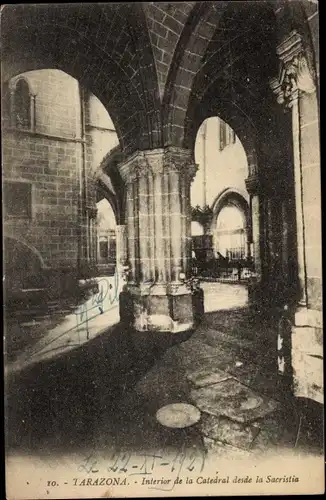 Ak Tarazona Aragonien, Innenraum der Kathedrale von der Sakristei aus