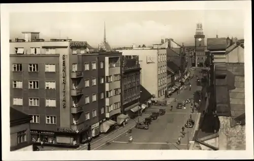 Ak Pardubice Pardubitz Stadt, Straßenpartie, Turm, Sekuritas