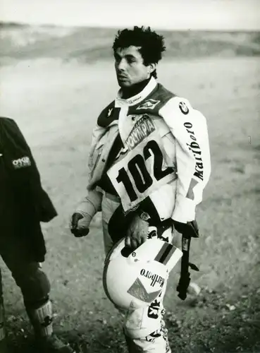 Foto Rallye Paris-Dakar 1985, Rennfahrer Eddy Hau, Rennen vorzeitig beendet