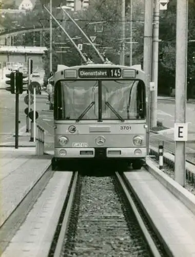 Werksfoto Mercedes Benz O-Bahn-System in Essen, Elektroantrieb, Dieselantrieb, Spurbus