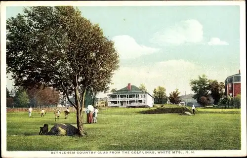 Ak White Mountains New Hampshire USA, Bethlehem Country Club von den Golfplätzen aus