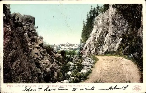 Ak White Mountains New Hampshire USA, Tor von Crawford Notch von unten