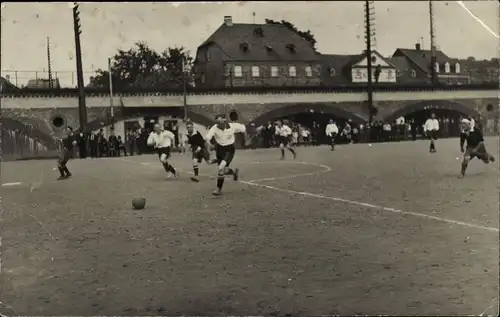 Foto Ak Engers Neuwied am Rhein, Fußballer, Fußballspiel