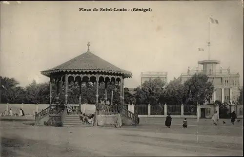 Ak Saint Louis Senegal, Musikpavillon auf dem Platz