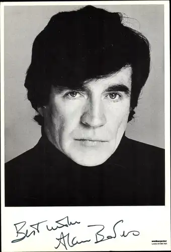 Ak Schauspieler Alan Bates, Portrait, Autogramm