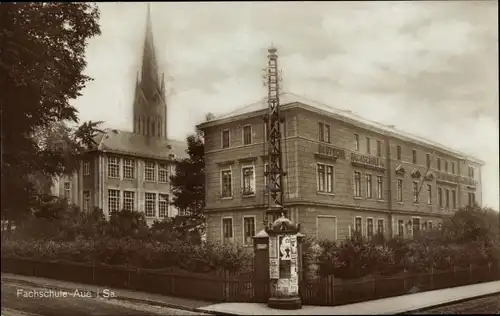 Ak Aue im Erzgebirge Sachsen, Fachschule, Litfaßsäule
