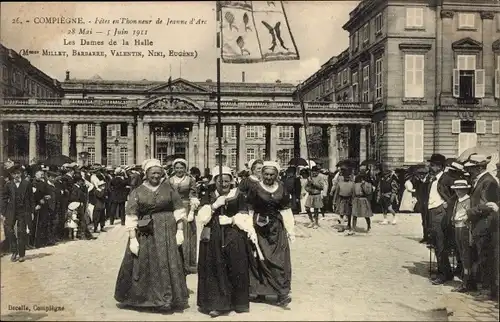 Ak Compiègne Oise, Die Damen des Marktes, Jeanne d'Arc