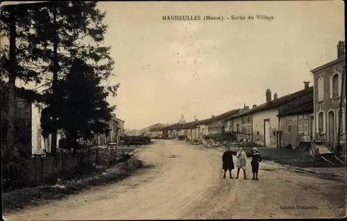 Ak Manheulles-Meuse, Das Dorf verlassen