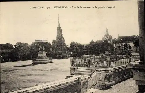 Ak Phnom Penh Kambodscha, Blick von der Terrasse der Silberpagode