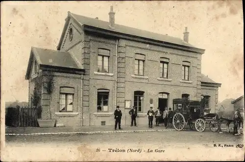 Ak Trelon Nord, Bahnhof, Kutsche