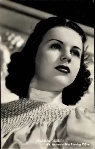 Ak Schauspielerin Deanna Durbin, Portrait