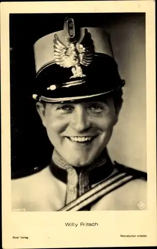 Ak Schauspieler Willy Fritsch, Portrait in Uniform, Jäger Tschako, Ross Verlag 5961/2