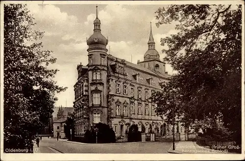 Ak Oldenburg in Oldenburg, Großherzogliches Schloss, Landesmuseum