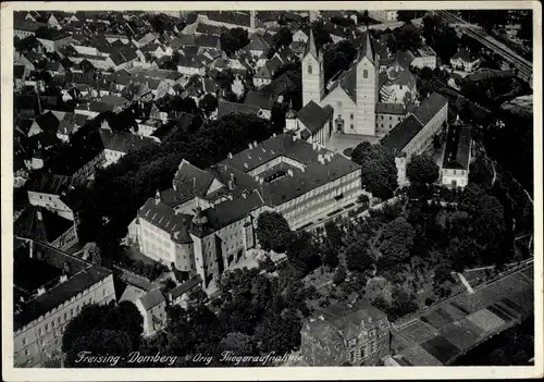 Ak Freising in Oberbayern, Domberg, Fliegeraufnahme