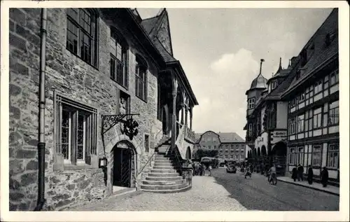 Ak Goslar am Harz, Rathaustreppe