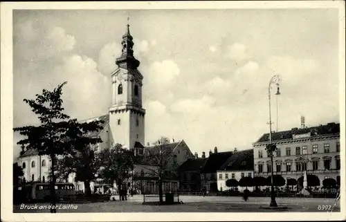 Ak Bruck an der Leitha in Niederösterreich, Marktplatz, Rathaus