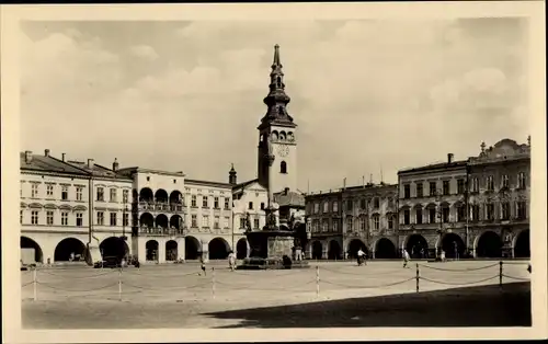 Ak Nový Jičín Neu Titschein Mährisch Schlesien, Marktplatz, Brunnen