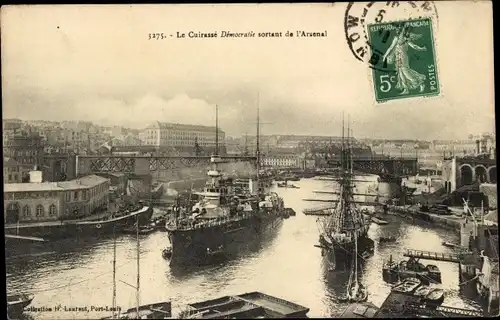 Ak France, Battleship Democracy verlässt das Arsenal