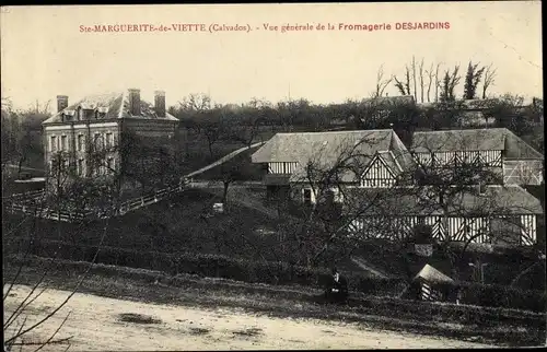 Ak Sainte Marguerite de Viette Calvados, Vue generale de la Fromagerie Desjardins
