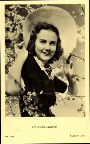 Ak Schauspielerin Deanna Durbin, Portrait
