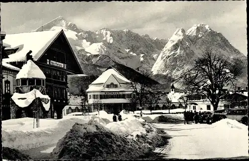 Ak Garmisch Partenkirchen in Oberbayern, Rathaus, Winter