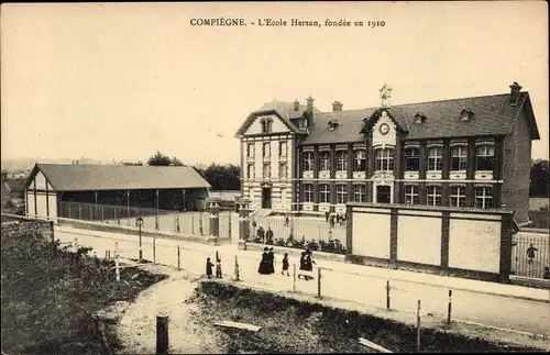 Ak Compiègne Oise, Hersan-Schule