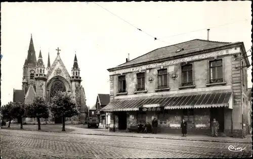 Ak Onnaing Nord, L'Eglise, La Poste