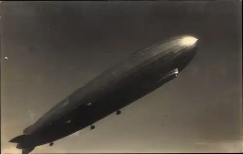 Foto Ak Luftschiff Graf Zeppelin, LZ 127