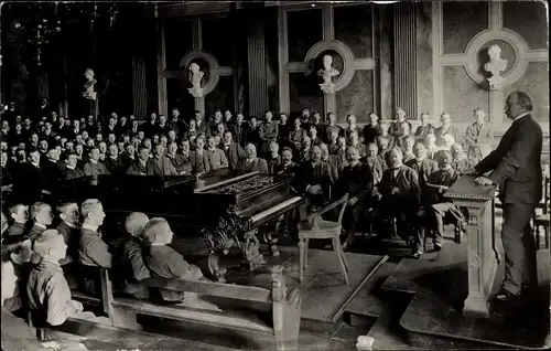 Ak Dresden Striesen, Freimauerinstitut, Lesung, Klavierflügel