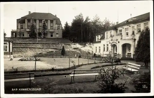 Foto Ak Lázně Kundratice Bad Kunnersdorf Osečná Oschitz Region Reichenberg, Parkanlage