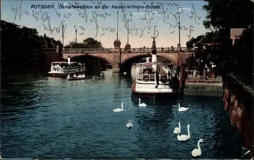 Ak Potsdam in Brandenburg, Dampferstation an der Kaiser Wilhelm Brücke, Schwäne