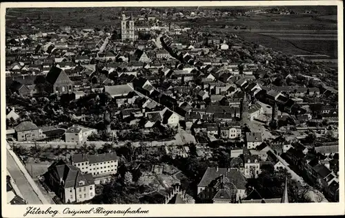 Ak Jüterbog in Brandenburg, Totalansicht der Ortschaft, Fliegeraufnahme