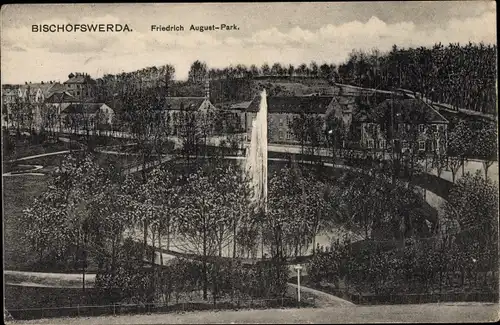 Ak Bischofswerda in Sachsen, Friedrich August Park, Springbrunnen