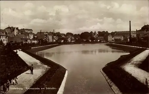 Ak Tschernjachowsk Insterburg Ostpreußen, Promenade am Schlossteich