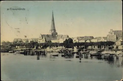 Ak Ostseebad Travemünde Lübeck, Blick auf den Ort, Kirchturm