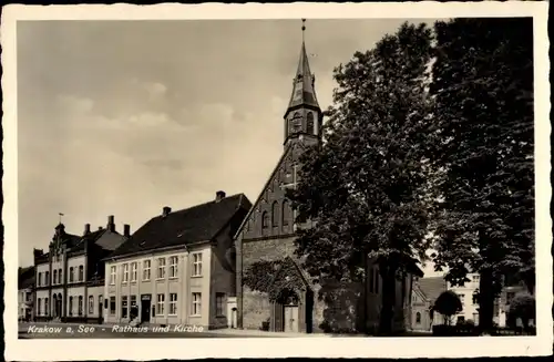 Ak Krakow am See in Mecklenburg Vorpommern, Rathaus, Kirche