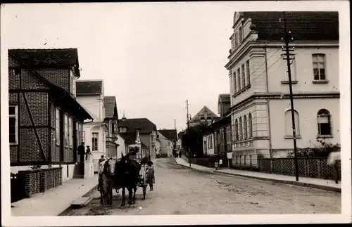 Foto Ak Blumenau Brasilien, Straßenpartie, Kutsche, Kinder