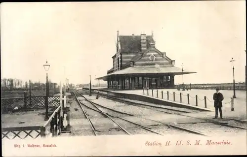 Ak Maasluis Südholland Niederlande, Bahnhof, Gleisseite