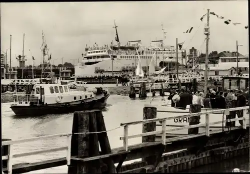 Ak Ostseebad Warnemünde Rostock, Fährschiff Warnemünde