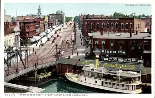 Ak Port Huron Michigan USA, Huron Street und Ferry Landing, Piano Store